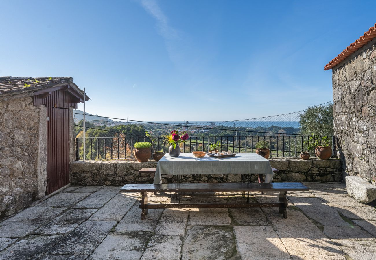 Villa em Cristelo - Villa 262  V2 - A Charming Stone Villa With Spectacular Sea Views