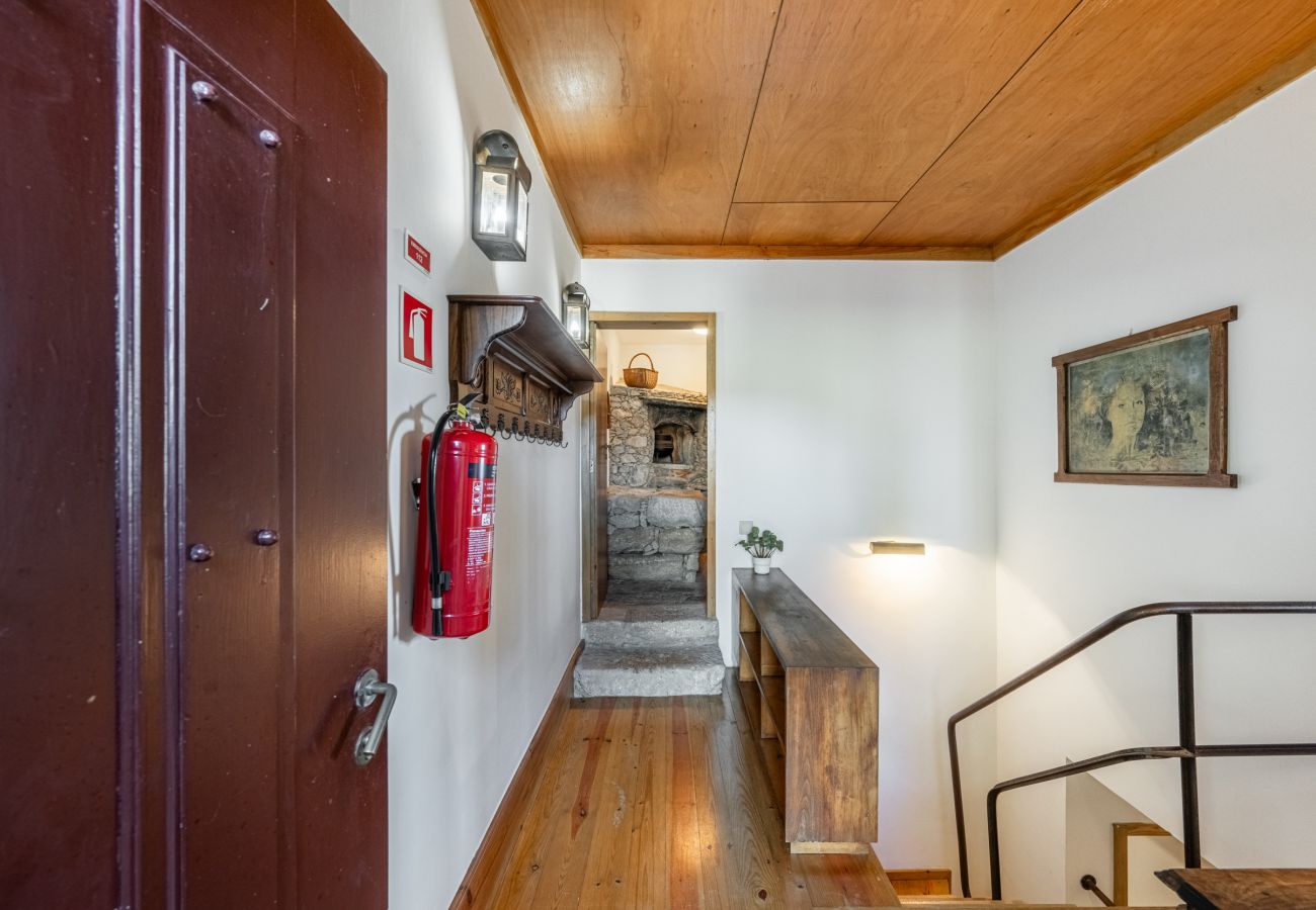 Villa em Cristelo - Villa 262  V4 - A Charming Stone Villa With Spectacular Sea Views