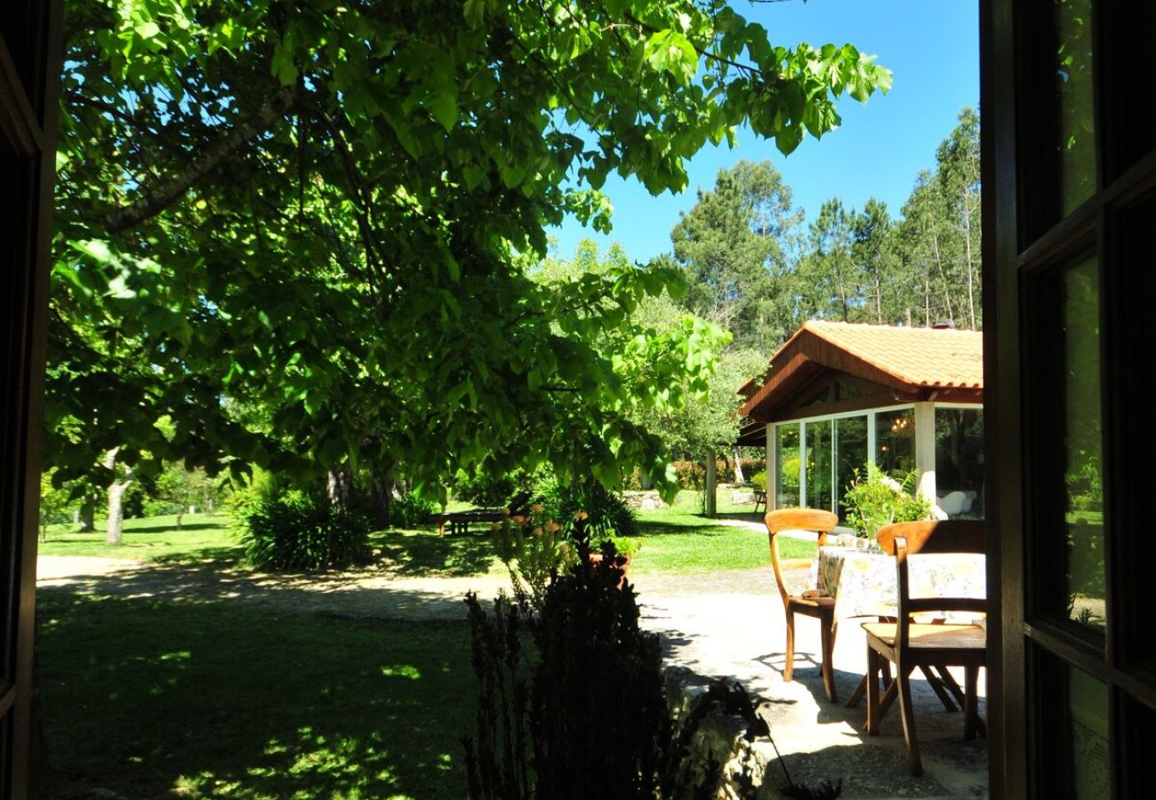 House in Vila Nova de Cerveira - Casa de Santiago Charming Cottage w/ Beautiful Garden