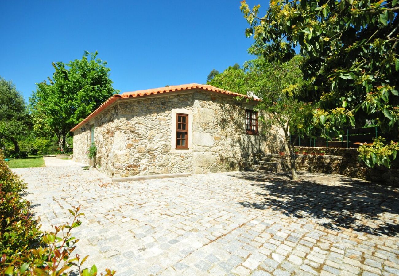 House in Vila Nova de Cerveira - Casa de Santiago Charming Cottage w/ Beautiful Garden