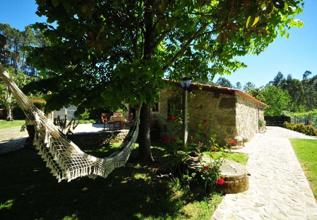 House in Vila Nova de Cerveira - Casa de Santiago Charming Cottage w/ Beautiful Garden