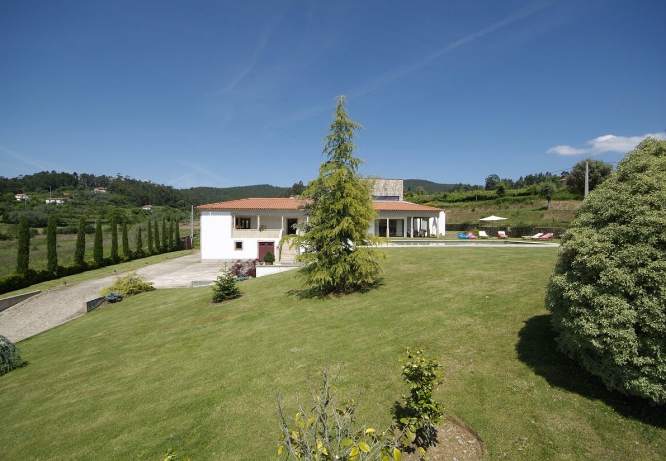 Villa in Ponte de Lima - Villa 241 Luxurious Villa w/ Pool and Tennis Court