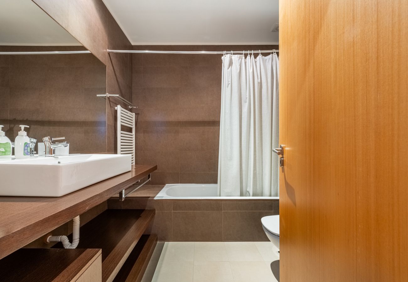 Villa in Ponte de Lima - Villa 241 Luxurious Villa w/ Pool and Tennis Court