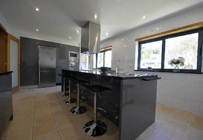 Villa in Caminha - Villa 298 Holiday Villa w/ Sea and Mountain Views Villa in Caminha - Villa 298 Holiday Villa w/ Sea and Mountain Views