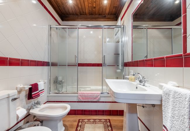 Villa in Paredes de Coura -  Villa 206 Spacious Villa Ideal for Large Groups Villa in Paredes de Coura -  Villa 206 Spacious Villa Ideal for Large Groups