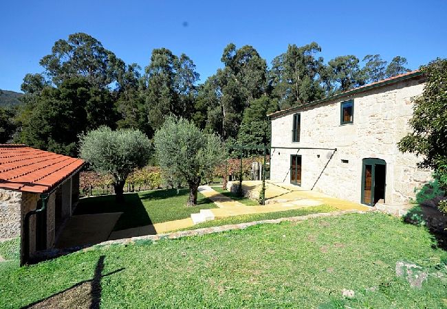 Villa in Ponte de Lima - Villa 290 Luxurious Reconverted Farmhouses w/ Pool