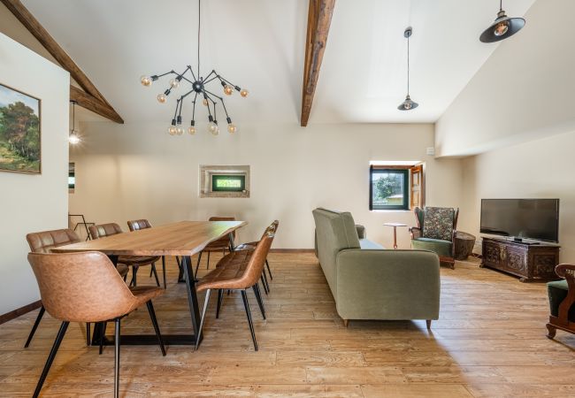 Villa in Ponte de Lima - Villa 290 Luxurious Reconverted Farmhouses w/ Pool Villa in Ponte de Lima - Villa 290 Luxurious Reconverted Farmhouses w/ Pool