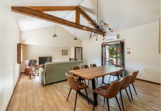 Villa in Ponte de Lima - Villa 290 Luxurious Reconverted Farmhouses w/ Pool Villa in Ponte de Lima - Villa 290 Luxurious Reconverted Farmhouses w/ Pool