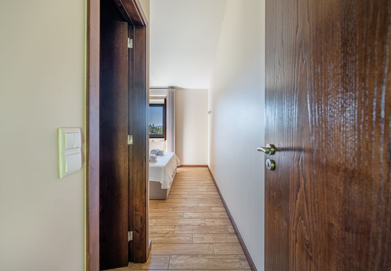 Villa in Ponte de Lima - Villa 290 Luxurious Reconverted Farmhouses w/ Pool