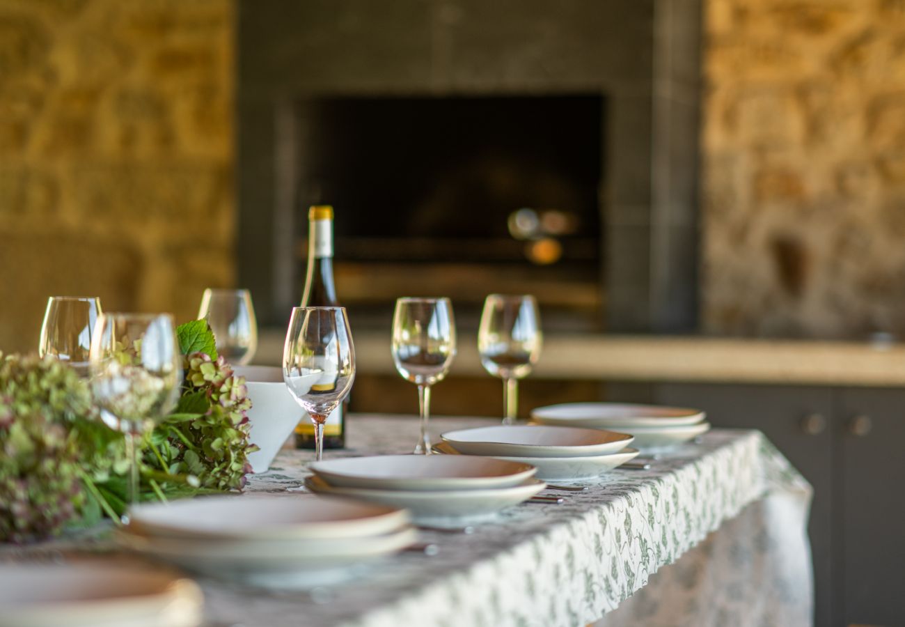 Villa in Ponte de Lima - Villa 290 Luxurious Reconverted Farmhouses w/ Pool