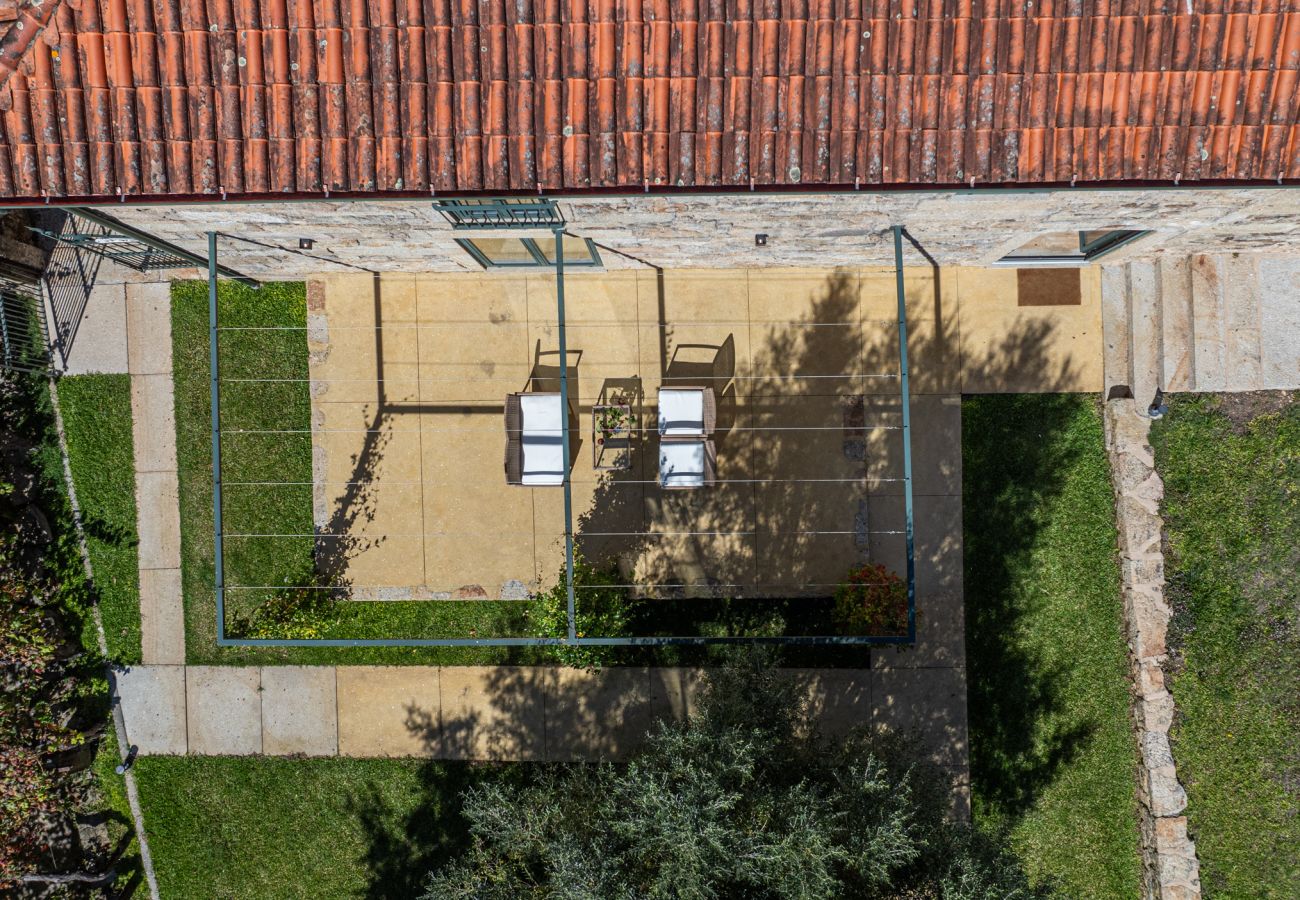 Villa in Ponte de Lima - Villa 290 Luxurious Reconverted Farmhouses w/ Pool