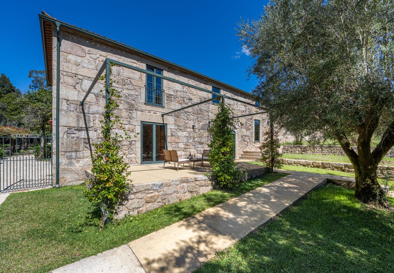 Villa in Ponte de Lima - Villa 290 Luxurious Reconverted Farmhouses w/ Pool