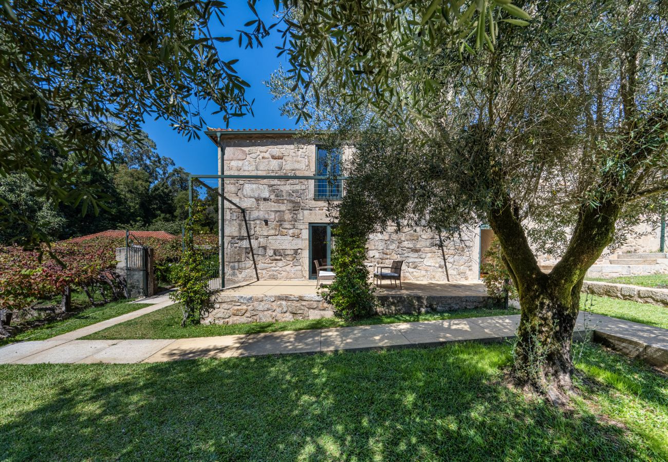 Villa in Ponte de Lima - Villa 290 Luxurious Reconverted Farmhouses w/ Pool