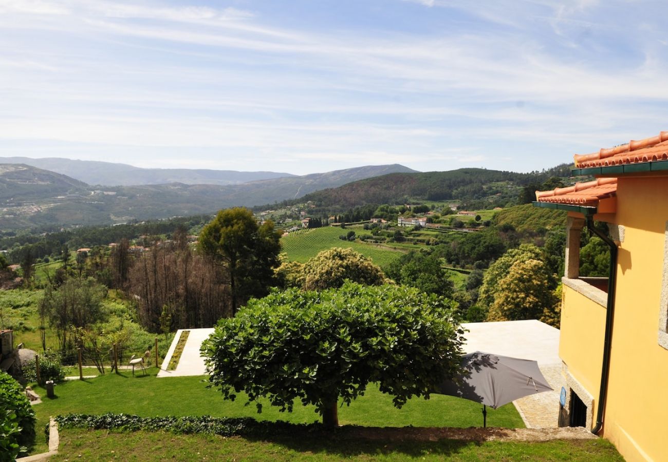 Villa in Ponte de Lima - Villa 282 Lovely Villa w/Infinity Pool Valley View