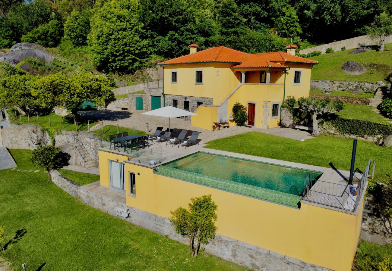 Villa in Ponte de Lima - Villa 282 Lovely Villa w/Infinity Pool Valley View