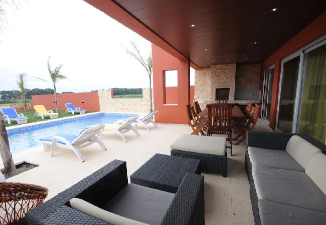 Villa in Esposende - Villa 317 Superb Villa w/Pool and Tennis by Beach