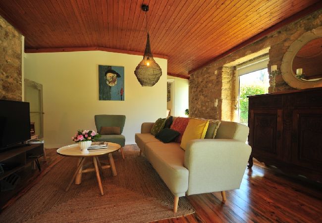 House in Vila Nova de Cerveira - Casa da Luz Charming Cottage w/ Beautiful Garden