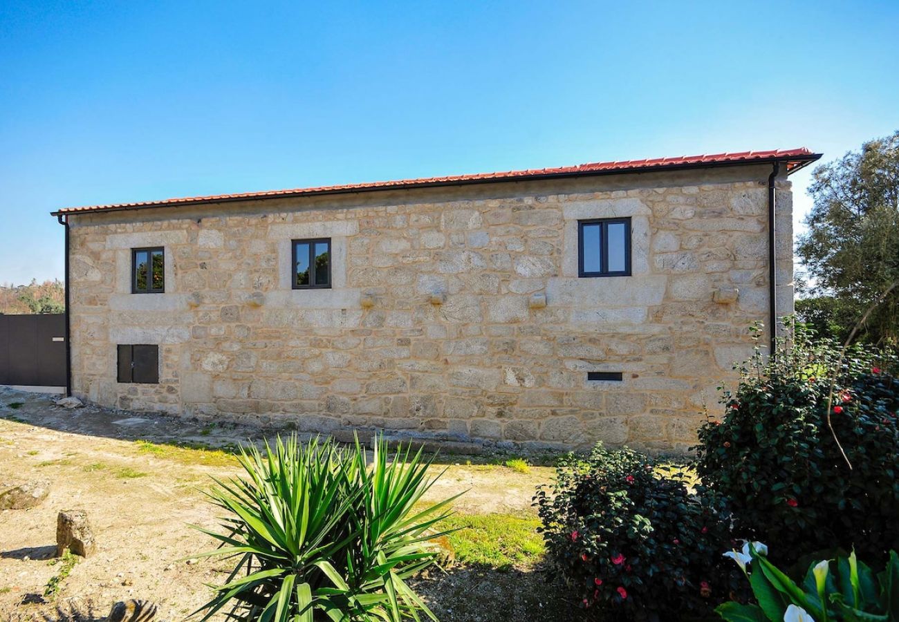 Villa in Barcelos - Villa 278 Tasteful Villa w/Pool Ideal for Families