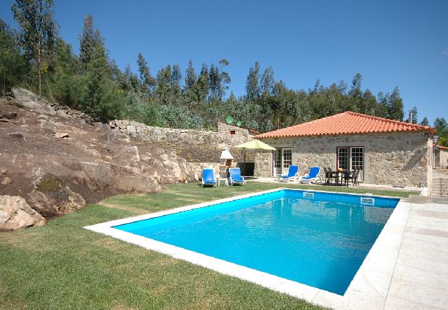 Villa/Dettached house in Ponte de Lima - Villa 237 Granite Stone Cottage w/ Private Pool