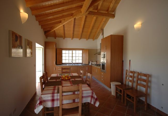Villa in Ponte de Lima - Villa 237 Granite Stone Cottage w/ Private Pool Villa in Ponte de Lima - Villa 237 Granite Stone Cottage w/ Private Pool