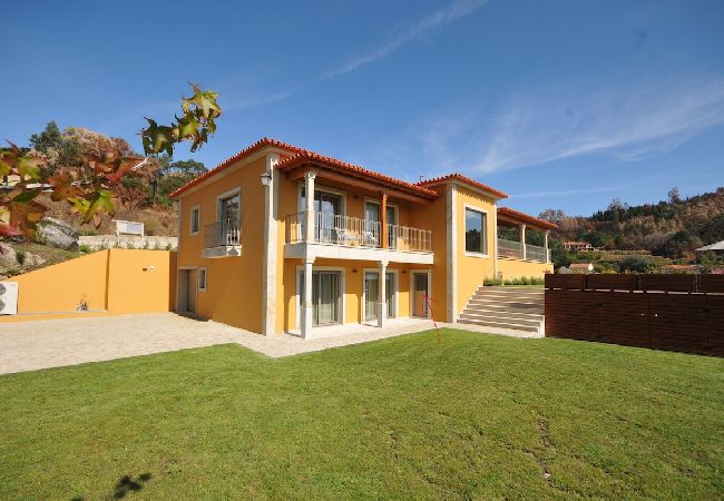 Villa in Ponte de Lima - Villa 272 Luxury Holiday Villa overlooking Valley Villa in Ponte de Lima - Villa 272 Luxury Holiday Villa overlooking Valley