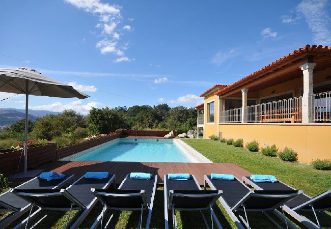 Villa/Dettached house in Ponte de Lima - Villa 272 Luxury Holiday Villa overlooking Valley