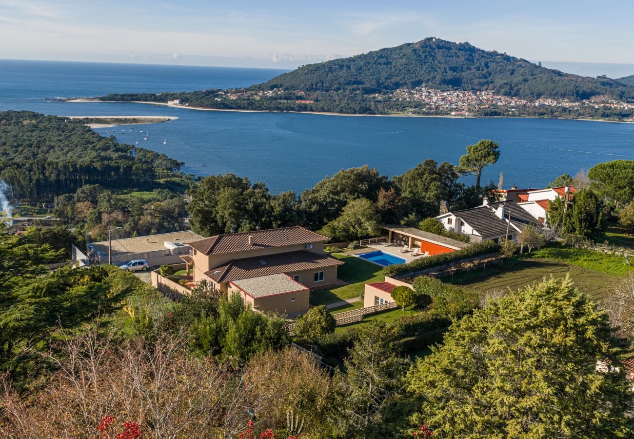 Villa in Caminha - Villa 284 Comfortable Villa w/ Pool and Sea View