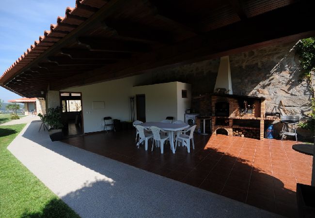 Villa in Barcelos - Villa 251 Luxury Cottage w/ Pool and Tennis Court Villa in Barcelos - Villa 251 Luxury Cottage w/ Pool and Tennis Court