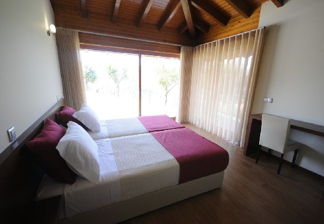 Villa in Barcelos - Villa 251 Luxury Cottage w/ Pool and Tennis Court Villa in Barcelos - Villa 251 Luxury Cottage w/ Pool and Tennis Court