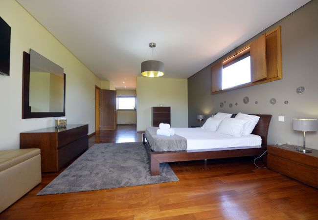 Villa in Barcelos - Villa 320 Holiday Villa w/Pool, Jacuzzi and Tennis Villa in Barcelos - Villa 320 Holiday Villa w/Pool, Jacuzzi and Tennis