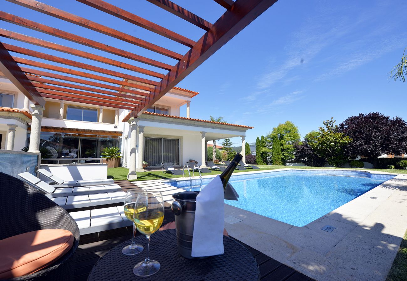 Swimming pool terrace at villa 320