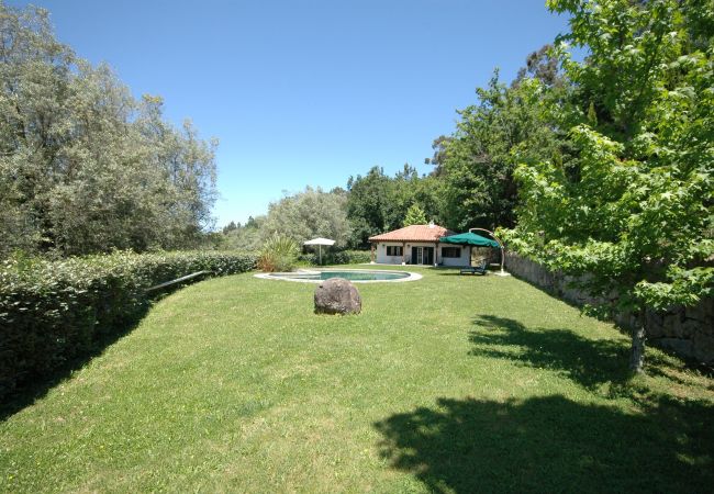 Villa in Ponte de Lima - Villa 232 Charming Restored Farmhouse for Families Villa in Ponte de Lima - Villa 232 Charming Restored Farmhouse for Families