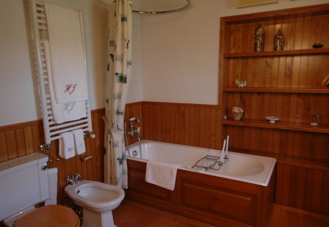 Villa in Ponte de Lima - Villa 232 Charming Restored Farmhouse for Families Villa in Ponte de Lima - Villa 232 Charming Restored Farmhouse for Families