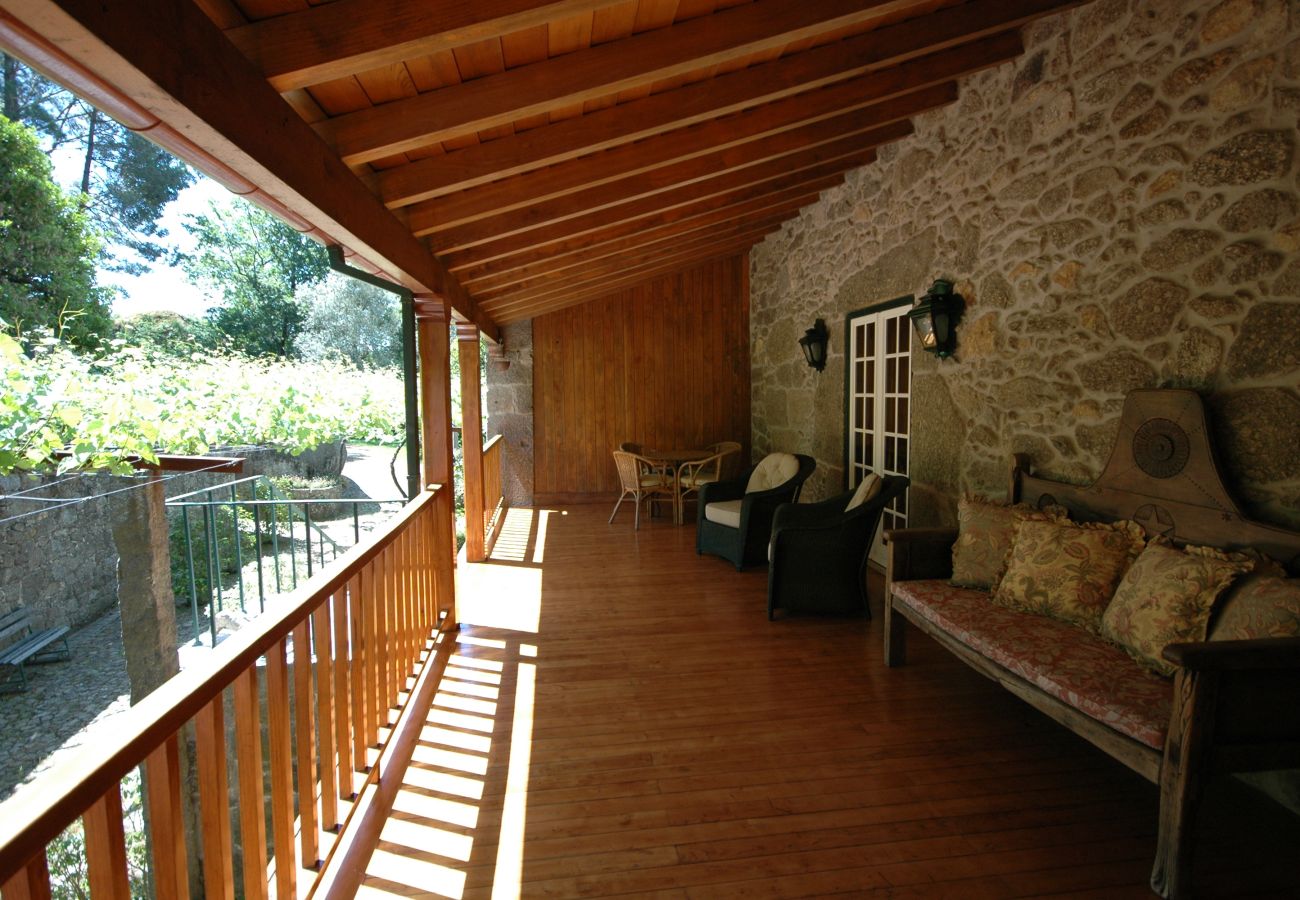 Villa in Ponte de Lima - Villa 232 Charming Restored Farmhouse for Families