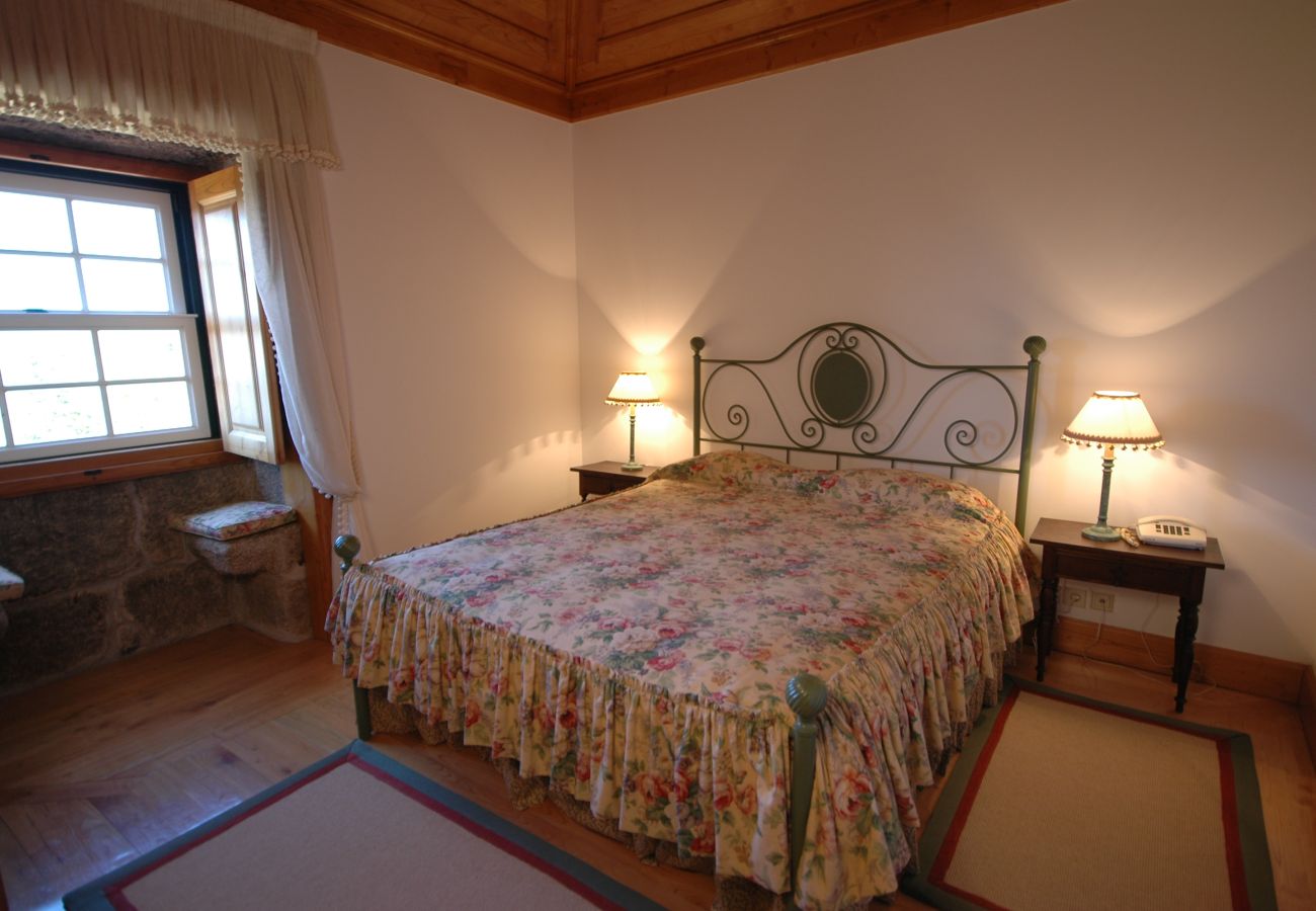 Villa in Ponte de Lima - Villa 232 Charming Restored Farmhouse for Families