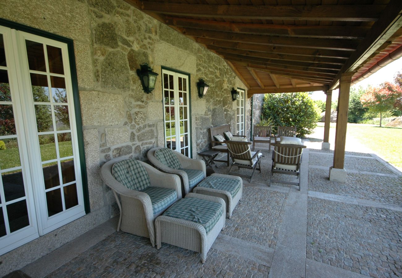 Villa in Ponte de Lima - Villa 232 Charming Restored Farmhouse for Families