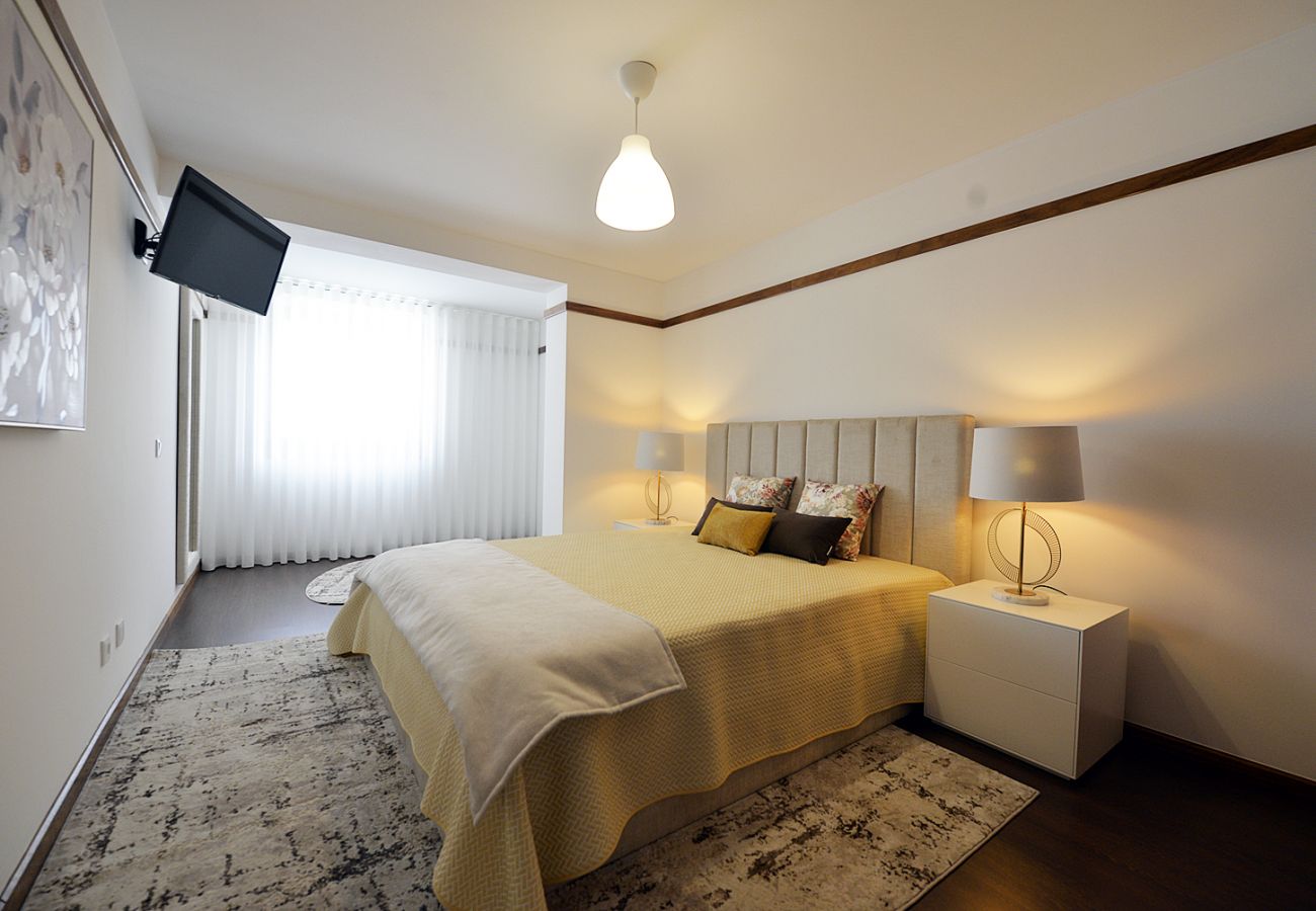 Apartment in Vila Praia de Âncora - Anchor Loft 3-Bedroom Beach Resort 