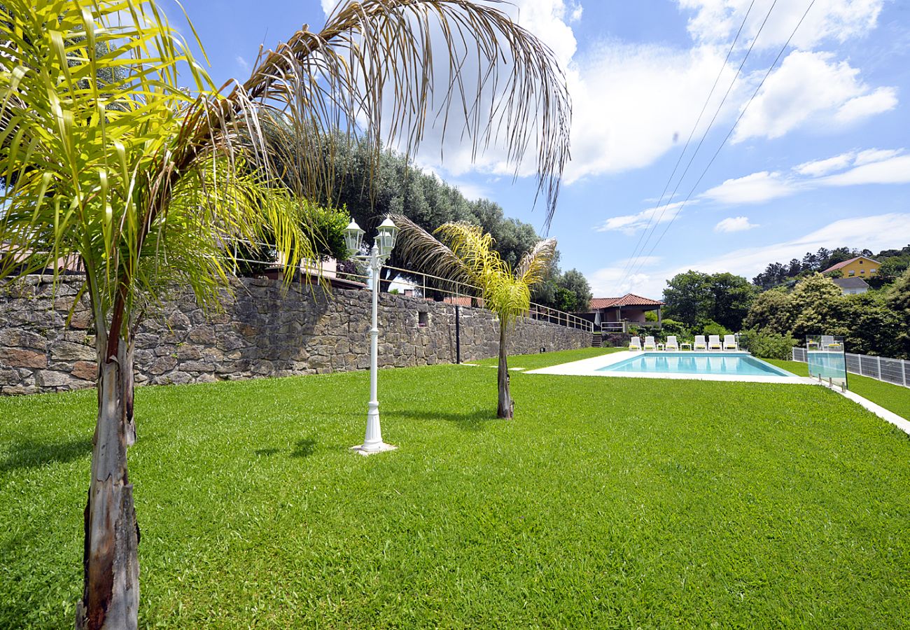 Villa in Ponte de Lima - Villa 296 - Beautiful Holiday Villa with private Pool
