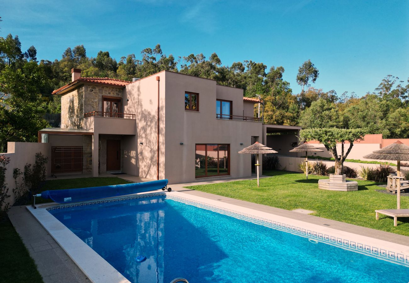 Villa in Barcelos - Villa 240 V5 – Luxury Holiday Home in Barcelos